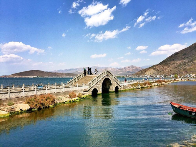 云南，地理、文化、生态与旅游的多元魅力